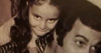 رانيا محمود ياسين تتذكر والدها حلمت بيك يا بابا وشفتك شاب فى الثلاثينات