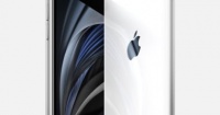 إيه الفرق مقارنة بين هاتفى iphone se و google pixel 4a