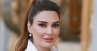 سيرين عبد النور تهاجم الحكومة اللبنانية رئيس فرنسا بيعمر وانتوا بتحرقوا