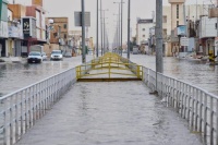 أمطار على حفر الباطن و المدني يحذر من مجاري السيول