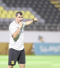 كاريلي يراقب النصر ويستعيد رودريغيز