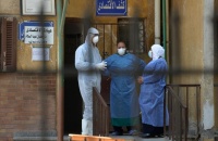 الحكومة المصرية تحذر منحنى إصابات كورونا يتصاعد بسرعة