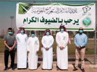 السفير رئيس اتحاد السهام يزور نادي السلام بالعوامية