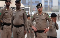 السعودية تقبض على مقيمين لجمع أموال مجهولة وتهريبها للخارج عبر حسابات بنكية