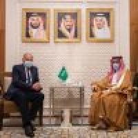 وزير الخارجية يستقبل الأمين العام لجامعة الدول العربية