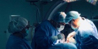 جراحة ناجحة لإعادة يد مبتورة في مستشفى الملك فهد بالهفوف