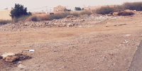 تجاوبا مع المواطن بلدية الدرب تزيل مخلفات البناء بحي الكدرة