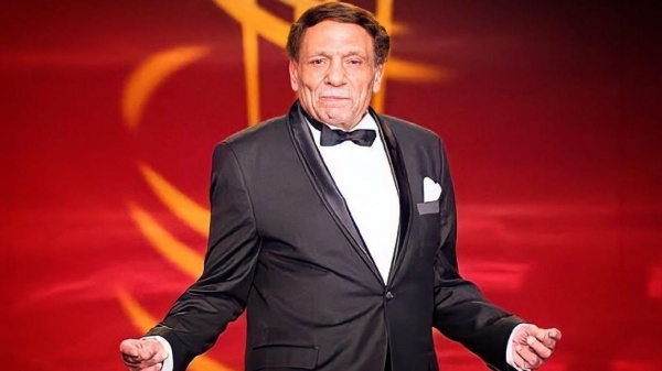 الزعيم محمد إمام يهنئ والده عادل إمام بمناسبة عيد ميلاده